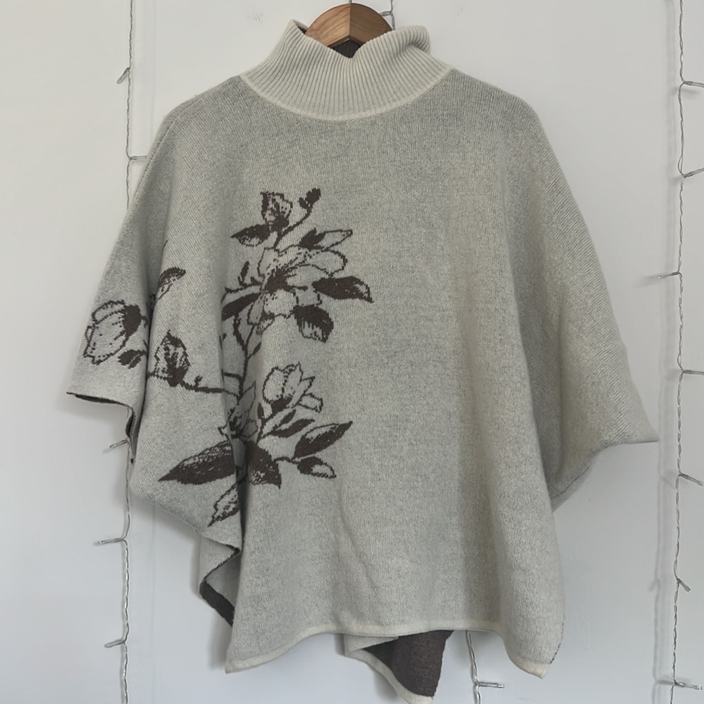 Note di Anita wool cape sweater